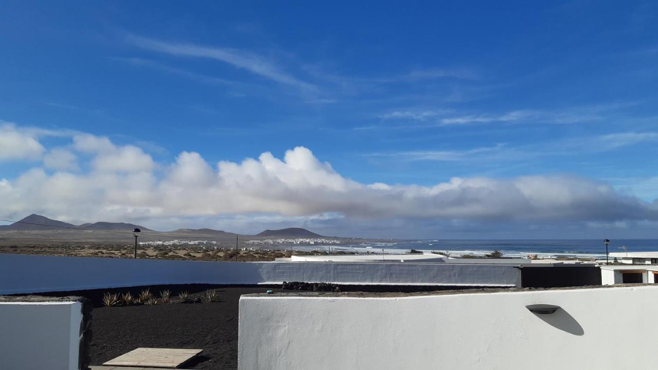 La Belle Vie Villa Famara Bagian luar foto